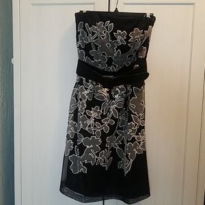 White House Black Market Strapless Dress Size 4